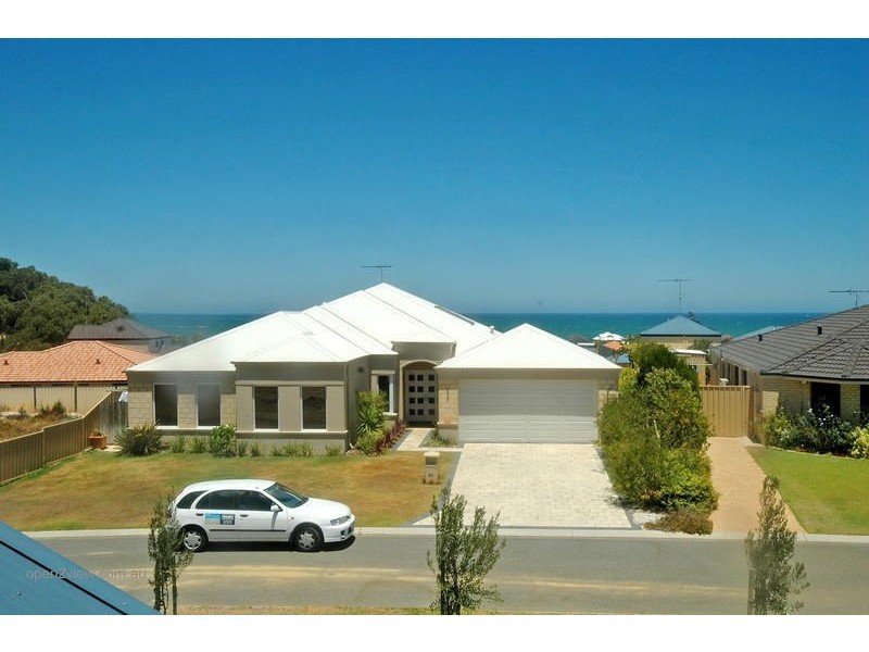 11 Sweep Ridge, Yanchep WA 6035