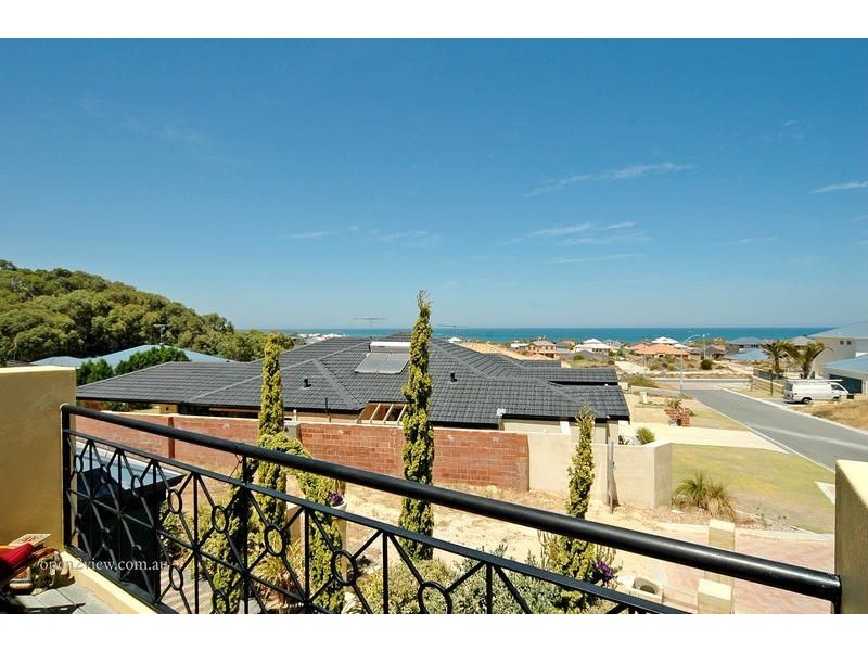 10 Bass Chase, Yanchep WA 6035