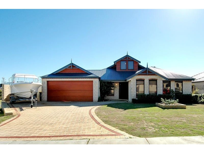 1 Mulgrave Loop, Mindarie WA 6030