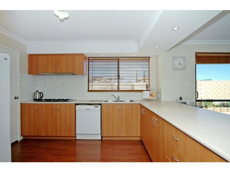 1 Mulgrave Loop, Mindarie WA 6030