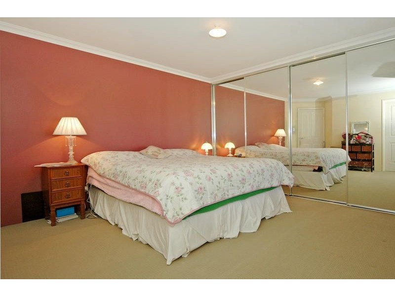1 Mulgrave Loop, Mindarie WA 6030