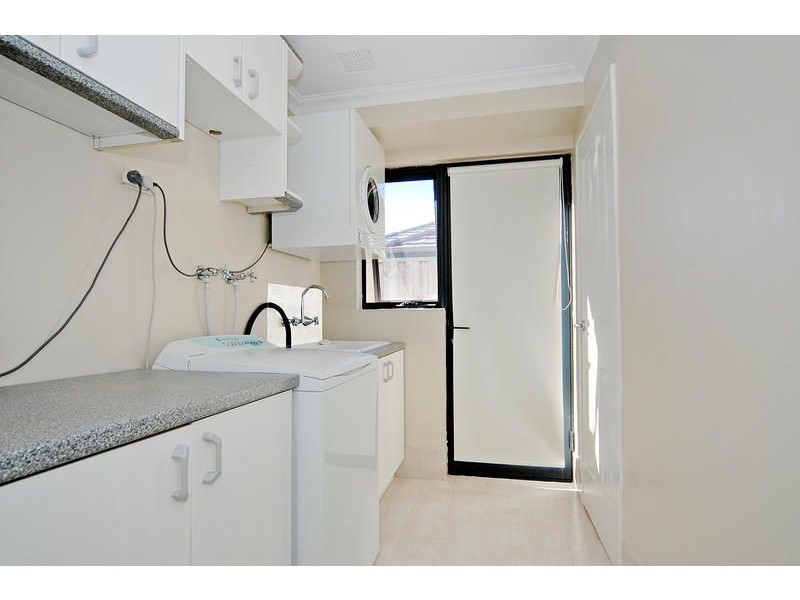 1 Mulgrave Loop, Mindarie WA 6030