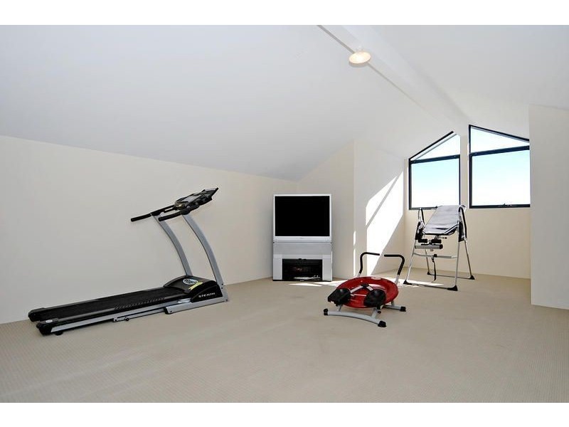 1 Mulgrave Loop, Mindarie WA 6030