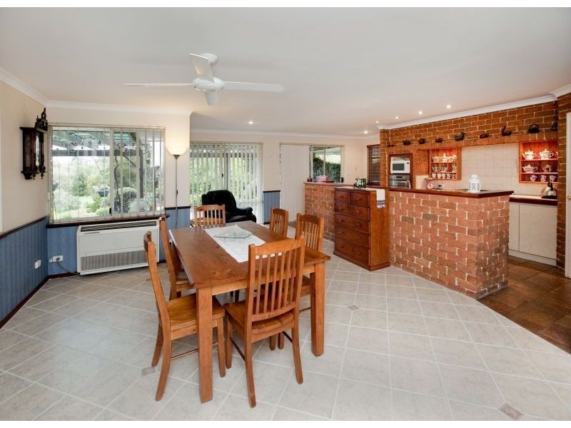 115 Via Vista Drive, Mariginiup WA 6065