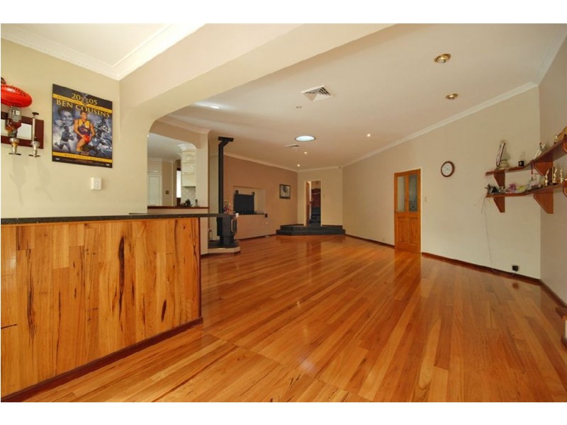 5 Green Close, Connolly WA 6027