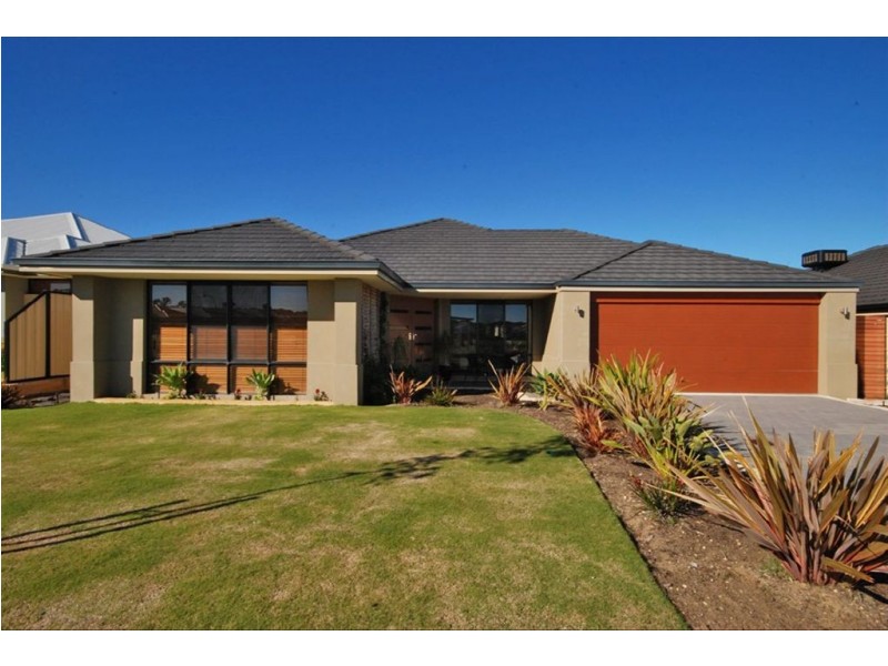 34 Hacienda Drive, Clarkson WA 6030
