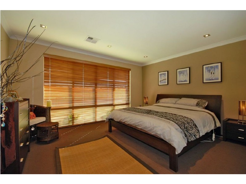 34 Hacienda Drive, Clarkson WA 6030