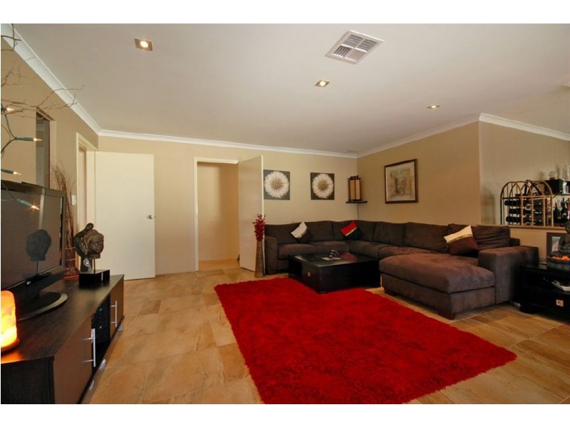 34 Hacienda Drive, Clarkson WA 6030