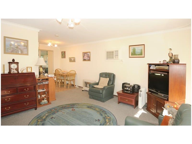 8 Galliers Avenue, Armadale WA 6112
