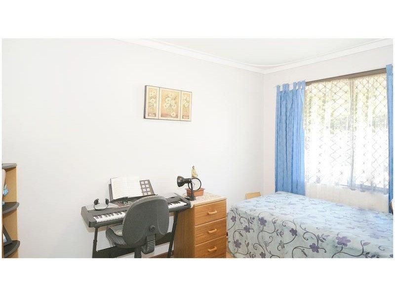 8 Galliers Avenue, Armadale WA 6112