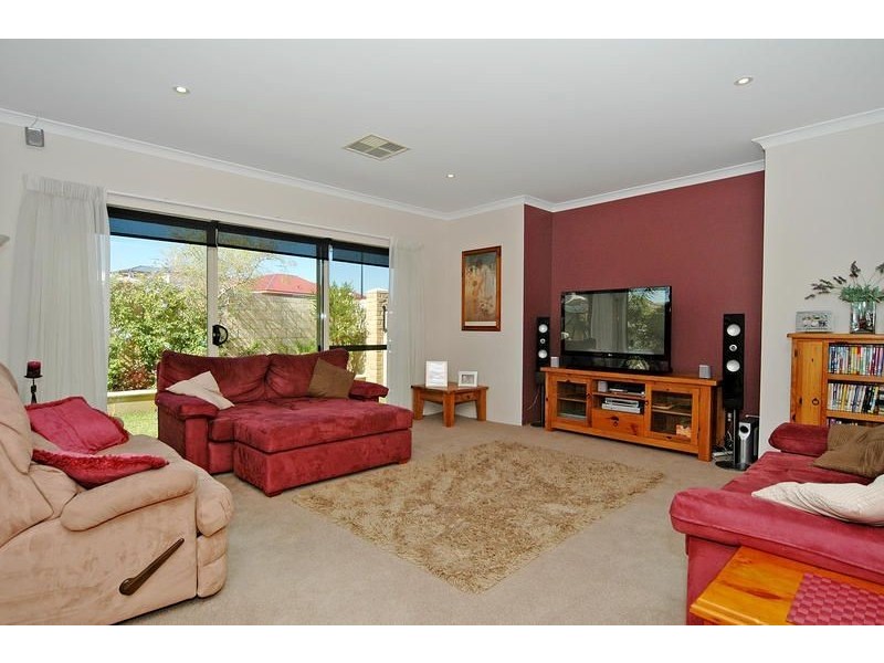 21 Accra Way, Quinns Rocks WA 6030