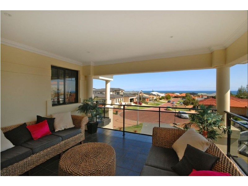 25 Trieste Court, Mindarie WA 6030