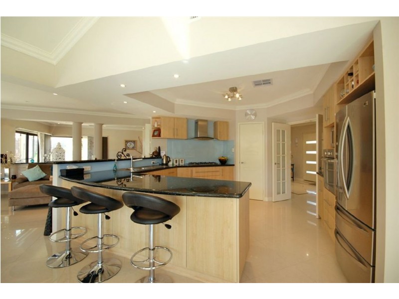 25 Trieste Court, Mindarie WA 6030