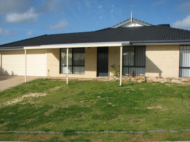 29 Serpentine Gardens, Clarkson WA 6030
