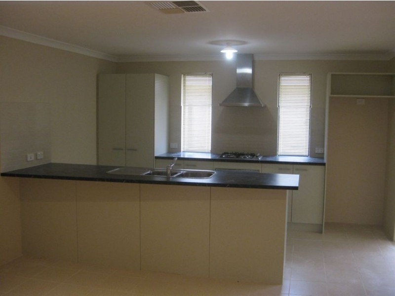 6 Chattanooga Vista, Clarkson WA 6030