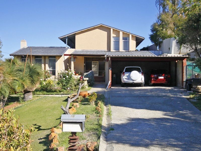 17 Simpson Street, Quinns Rocks WA 6030