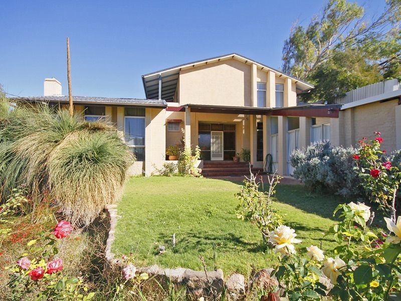 17 Simpson Street, Quinns Rocks WA 6030