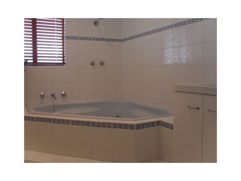 9 Sceptre Court, Two Rocks WA 6037