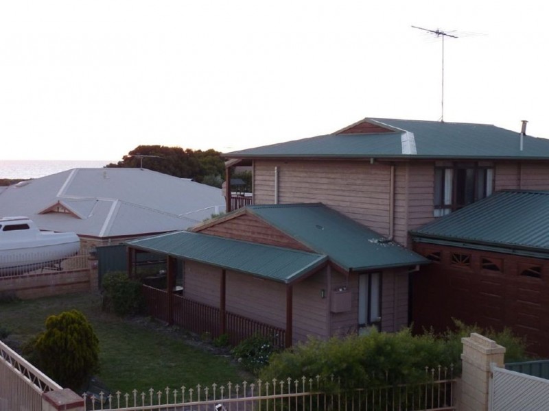 9 Sceptre Court, Two Rocks WA 6037