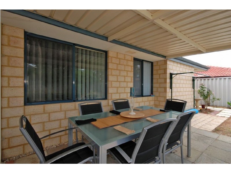 35 Frond Circuit, Banksia Grove WA 6031