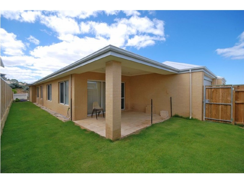 21 Lindsay Beach Boulevard, Yanchep WA 6035