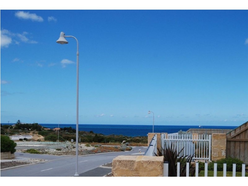 21 Lindsay Beach Boulevard, Yanchep WA 6035