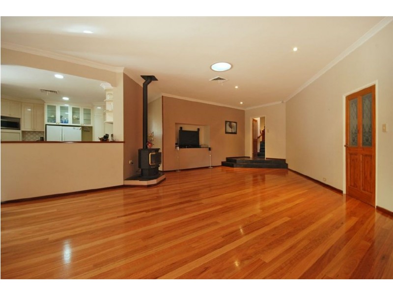 5 Green Close, Connolly WA 6027