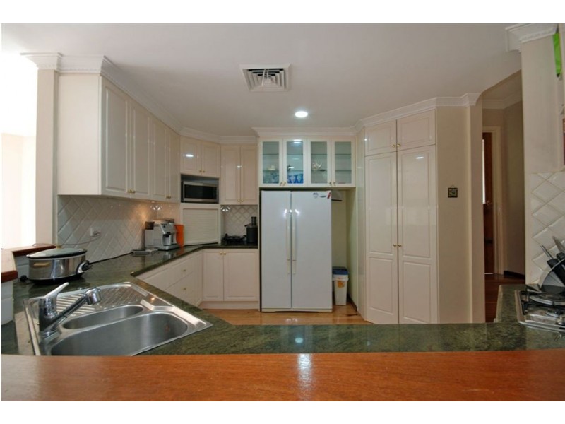 5 Green Close, Connolly WA 6027