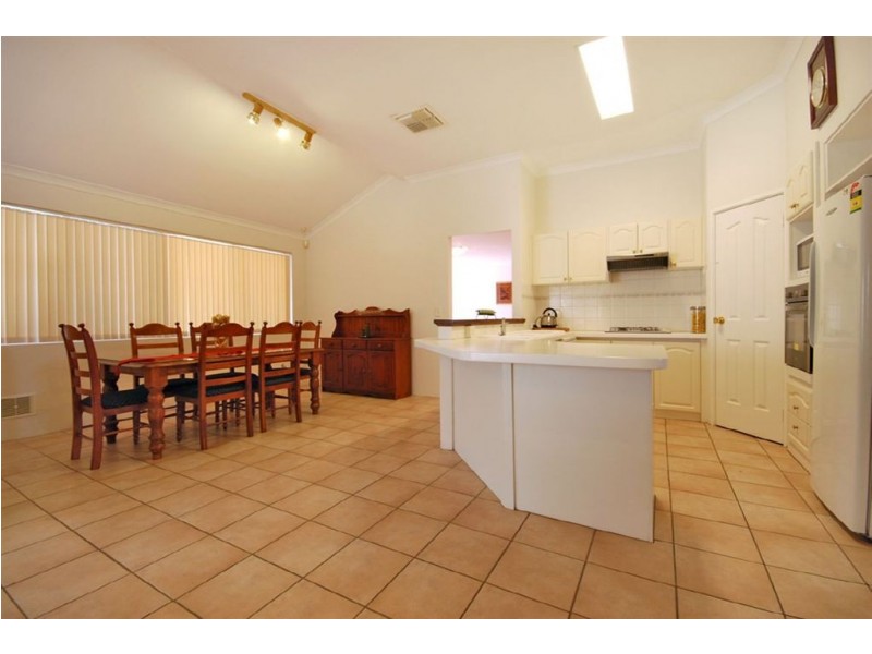 51 Viridain Drive, Banksia Grove WA 6031