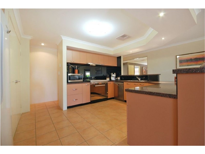 18 Meringa Crescent, Quinns Rocks WA 6030