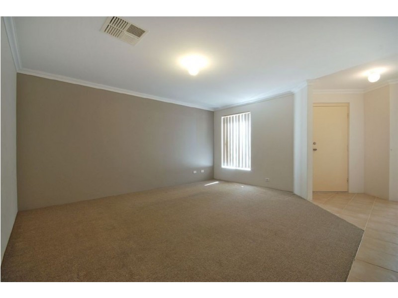 8 Frangista Road, Butler WA 6036