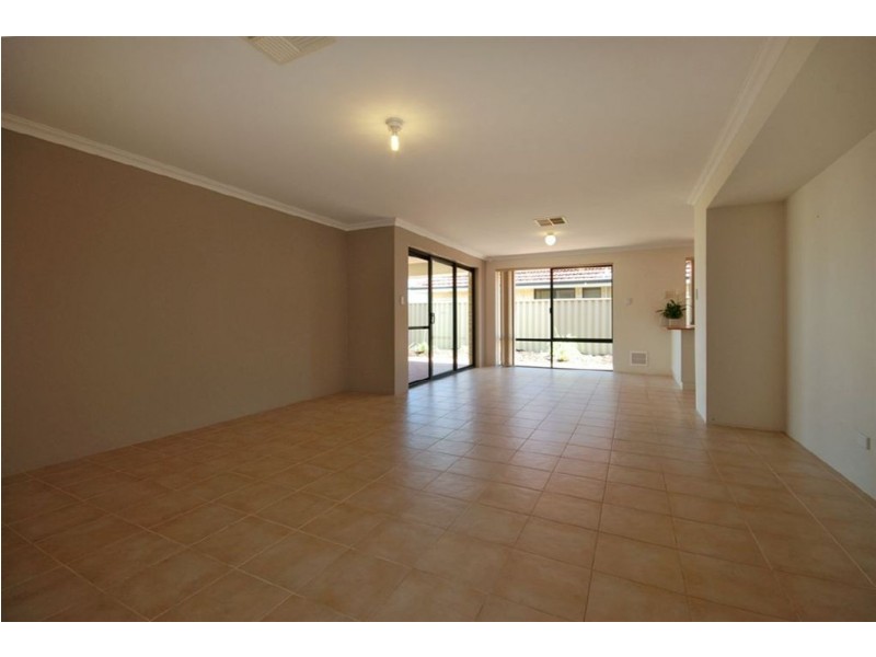 8 Frangista Road, Butler WA 6036
