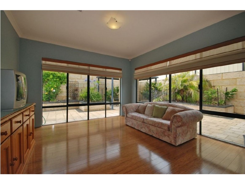 16 Injidup Loop, Clarkson WA 6030