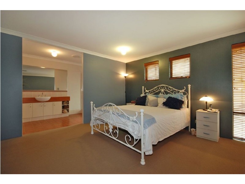 16 Injidup Loop, Clarkson WA 6030