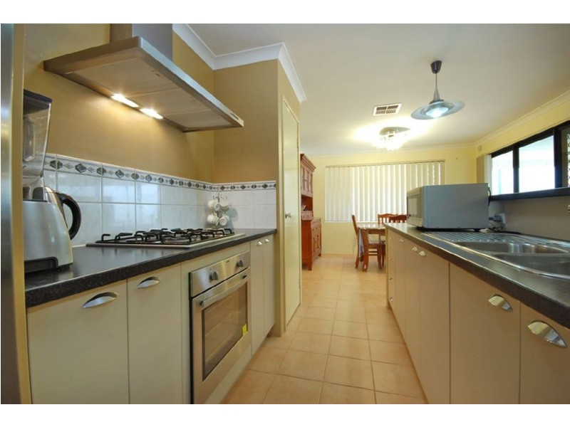 16 Hacienda Drive, Clarkson WA 6030