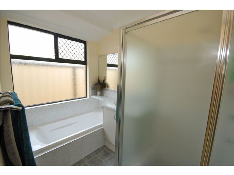 16 Hacienda Drive, Clarkson WA 6030