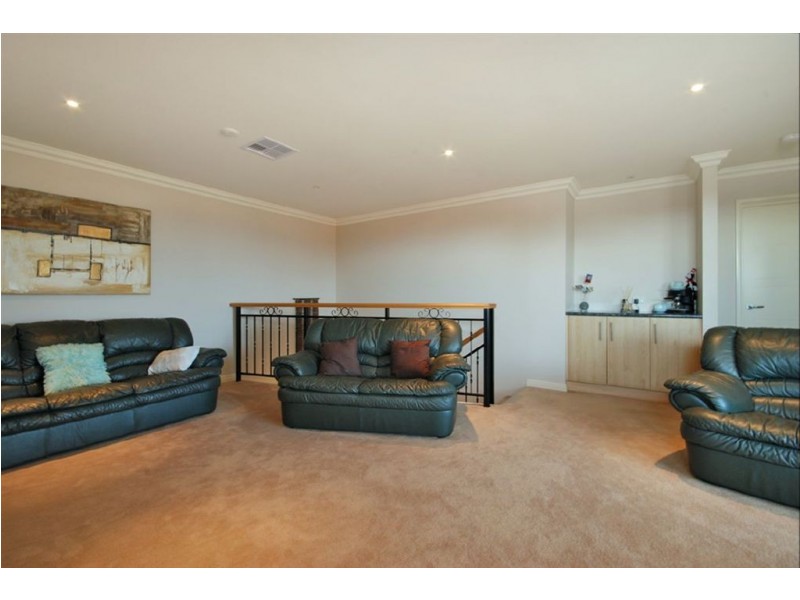 25 Trieste Court, Mindarie WA 6030