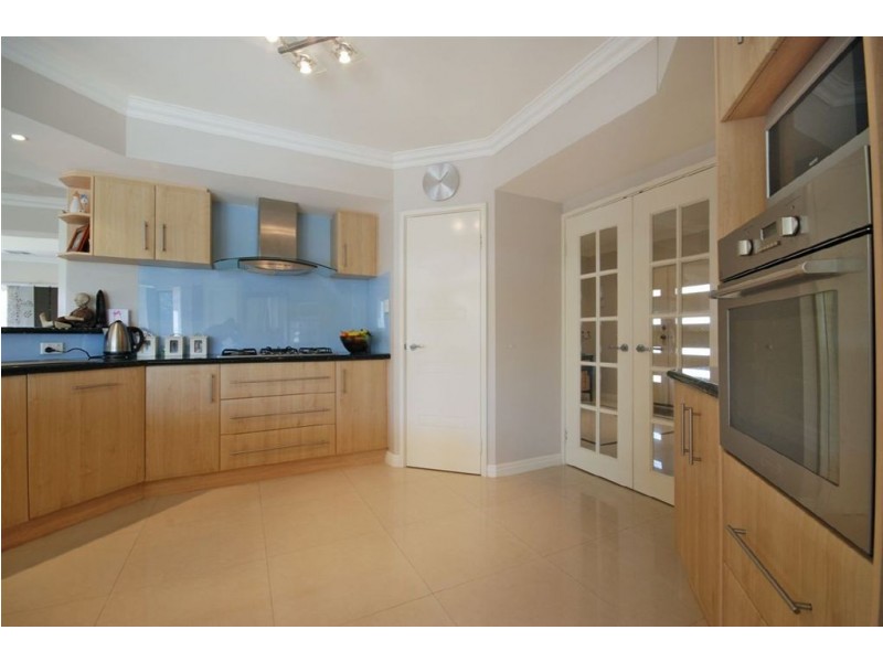 25 Trieste Court, Mindarie WA 6030