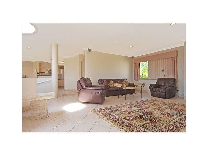 21 Long Beach Promenade, Mindarie WA 6030