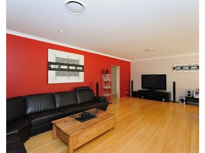 72 Bushwood Follow, Two Rocks WA 6037