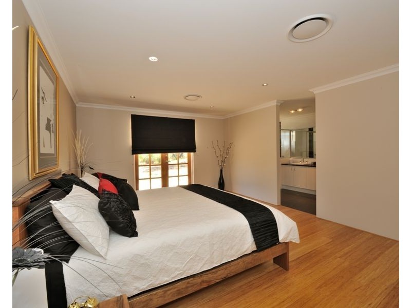 72 Bushwood Follow, Two Rocks WA 6037