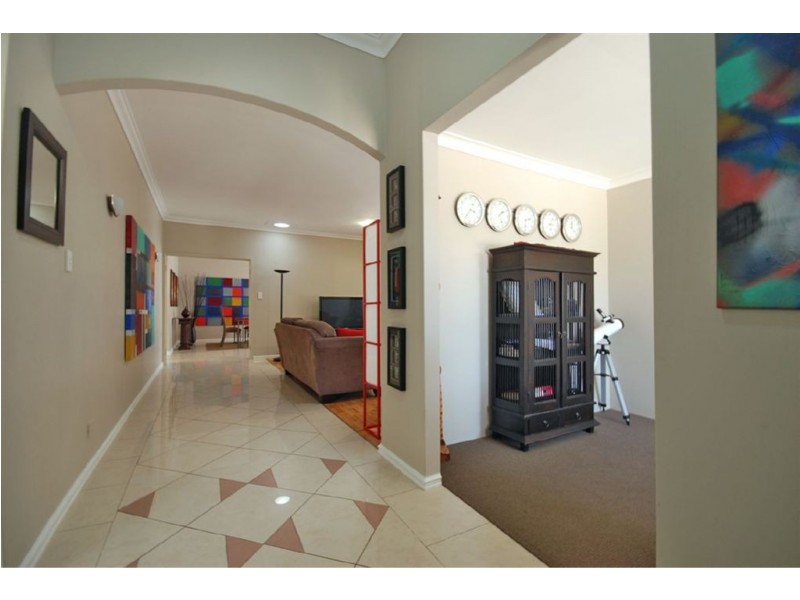 6 Bayfield Crescent, Mindarie WA 6030
