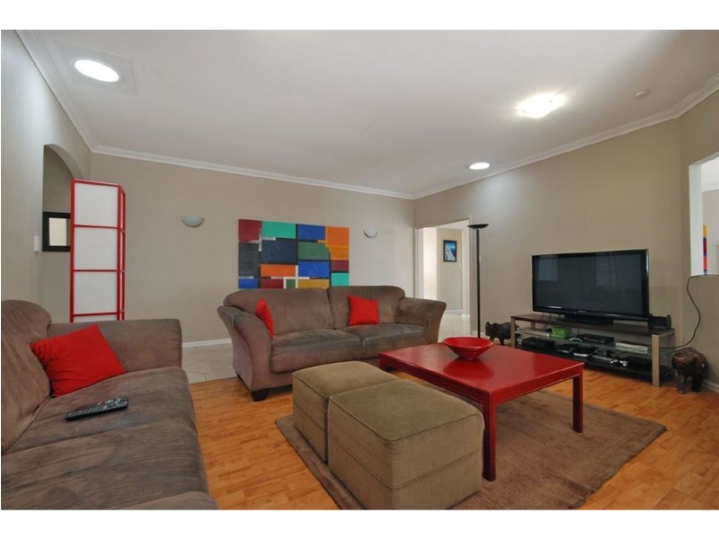 6 Bayfield Crescent, Mindarie WA 6030