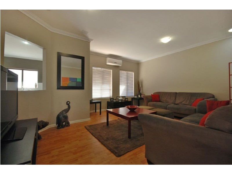 6 Bayfield Crescent, Mindarie WA 6030