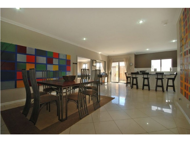 6 Bayfield Crescent, Mindarie WA 6030