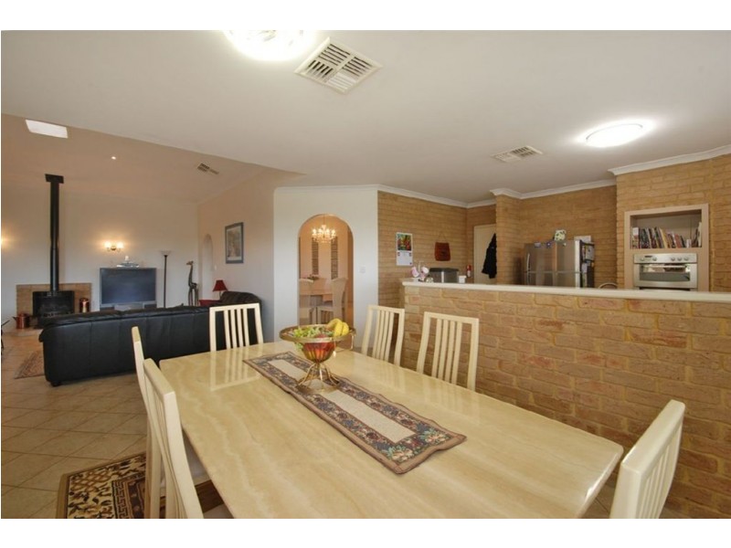 62 Savona Grove, Mindarie WA 6030