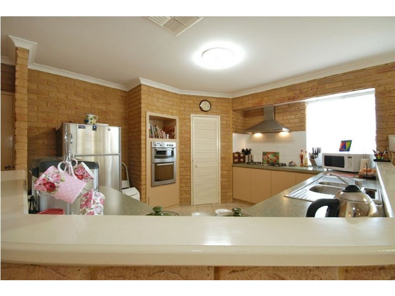 62 Savona Grove, Mindarie WA 6030