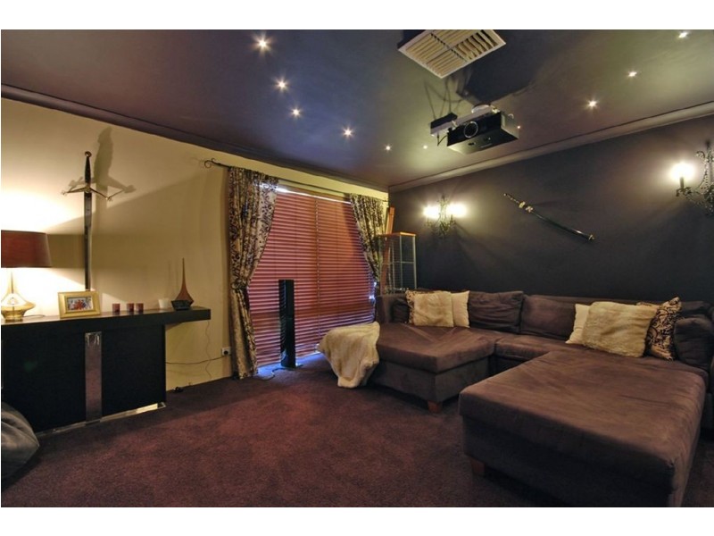 5 Halifax Boulevard, Mindarie WA 6030