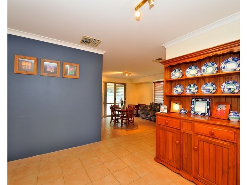 7 Cumberland Way, Beldon WA 6027