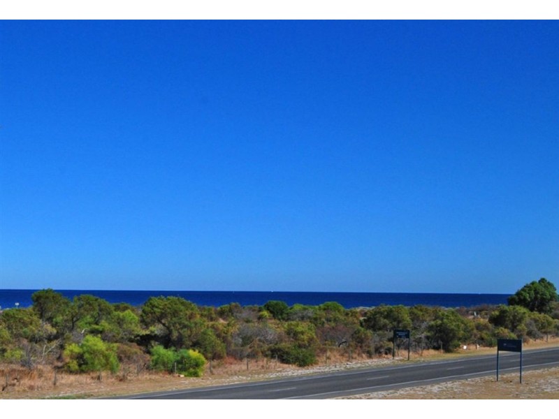 15/10 Fairhaven Terrace, Hillarys WA 6025